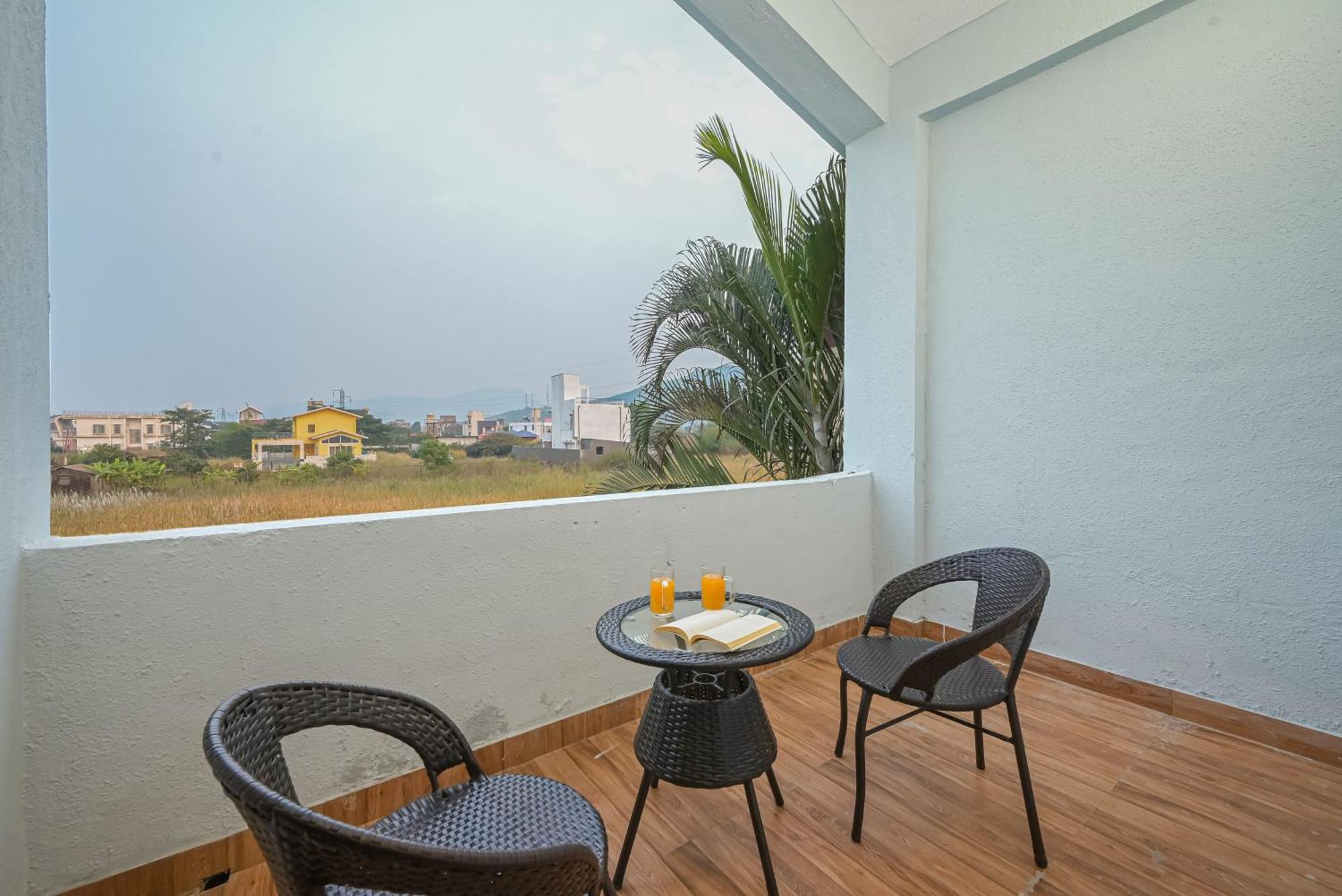 לונבלה Ll Empyrean Stay II Luxury Ll Celestial Unicorn Villa Ll 3Bhk Ll Ac Ll Private Big Pool Ll מראה חיצוני תמונה